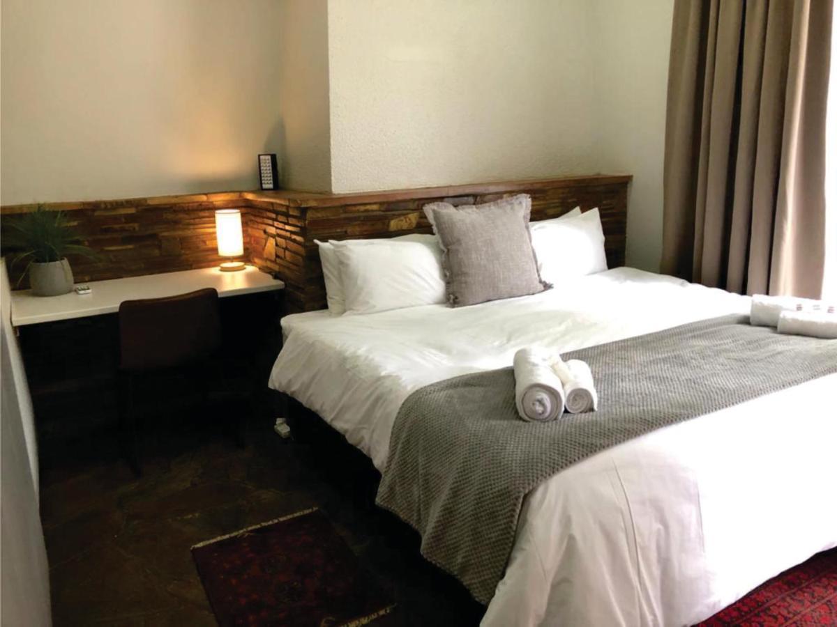 Beesdam Guesthouse Potchefstroom Extérieur photo
