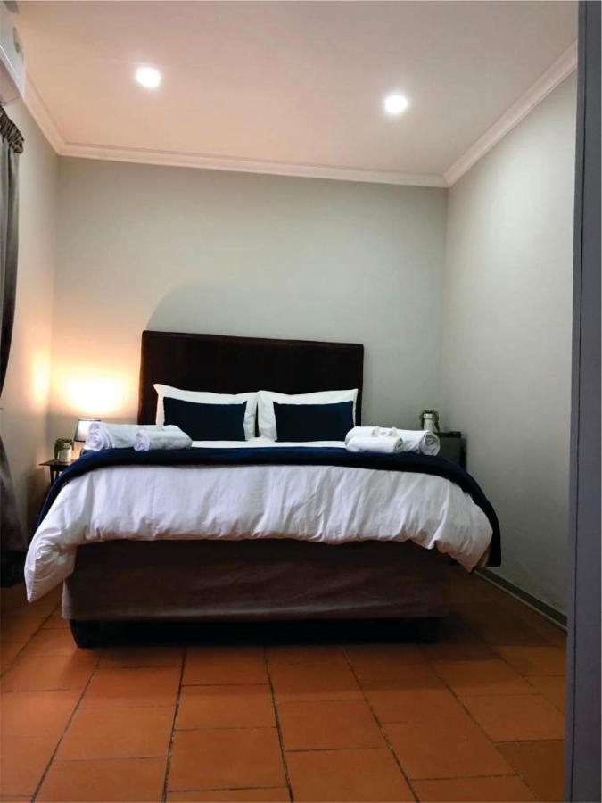 Beesdam Guesthouse Potchefstroom Extérieur photo