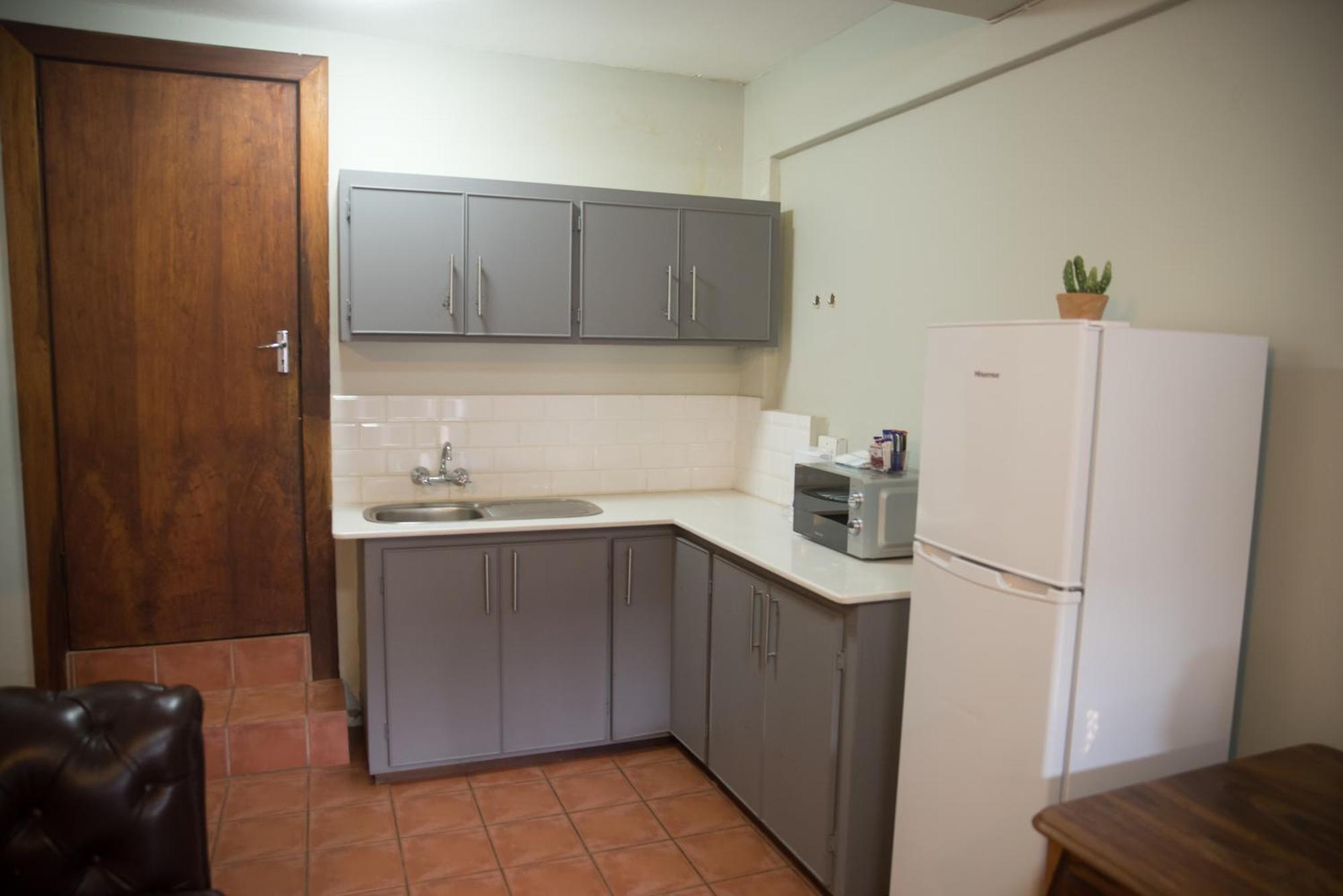 Beesdam Guesthouse Potchefstroom Extérieur photo