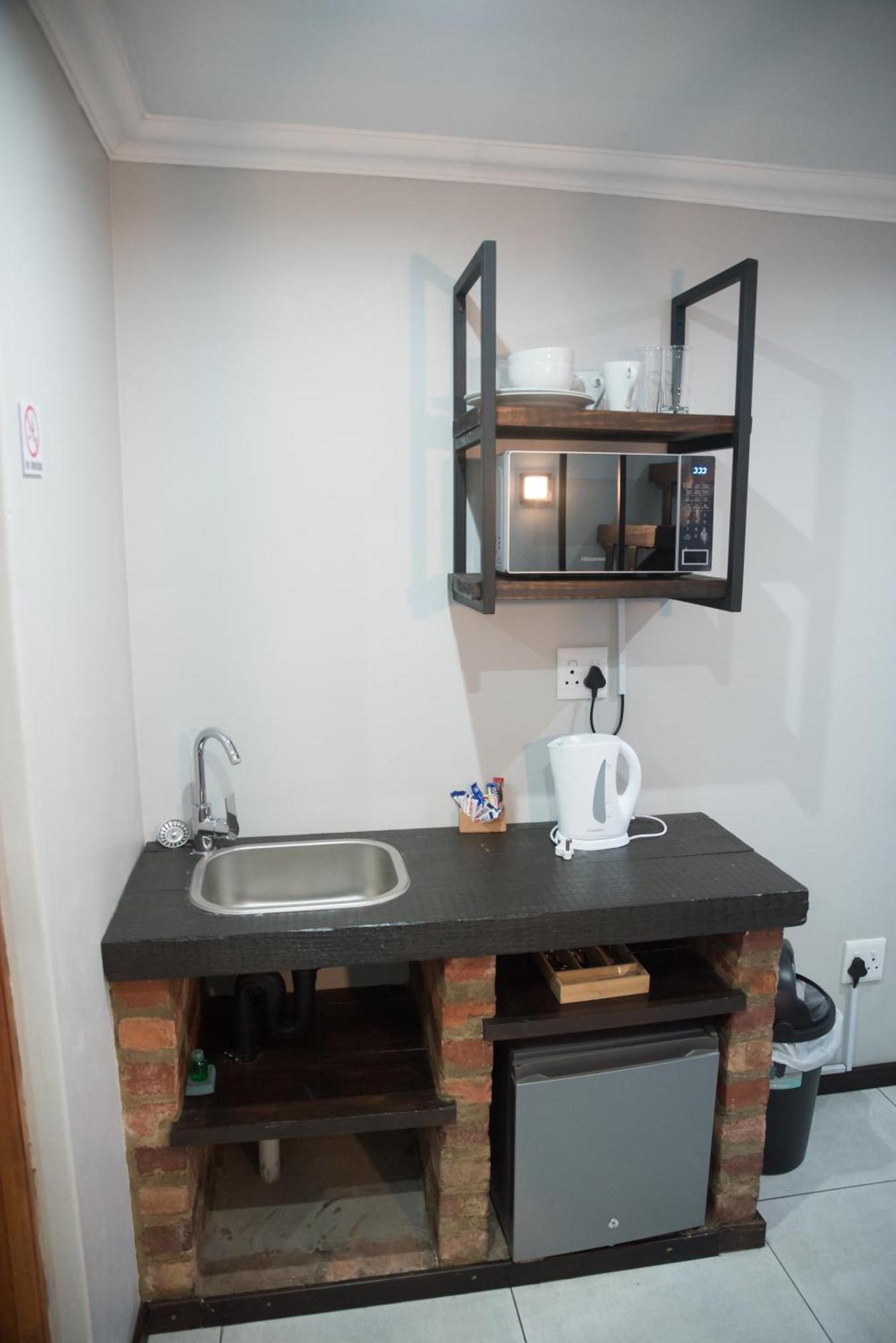 Beesdam Guesthouse Potchefstroom Extérieur photo